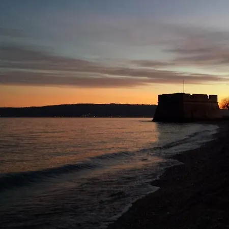 Royal Blue House 3 Rum i privatbostad